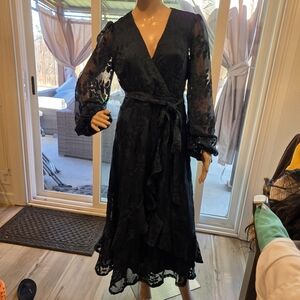 Lulu's Emerald Faux Wrap Midi Dress With Long Sleeve